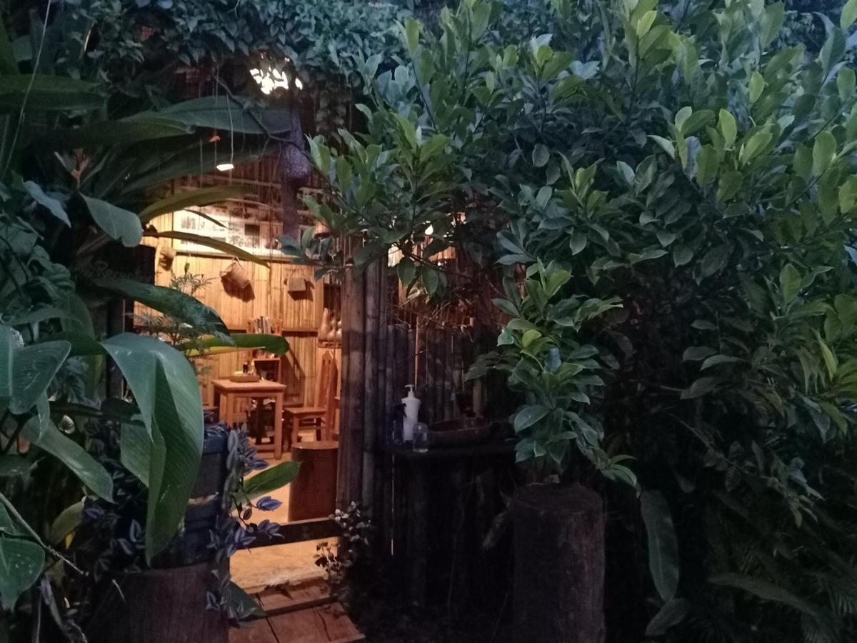 Banlung Tribal Village Homestay & Trekking מראה חיצוני תמונה
